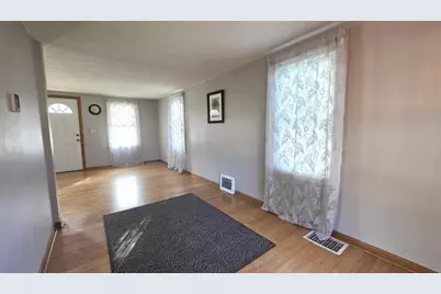 524 S Fourth St, Delavan, WI 53115 - Photo 10