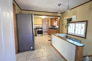 524 S 4th St, Delavan, WI 53115 - Photo 4
