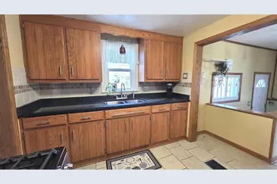 524 S Fourth St, Delavan, WI 53115 - Photo 8