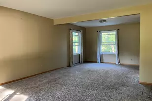 725 S Silverbrook Dr, West Bend, WI 53095 - Photo 12