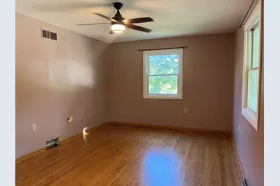 725 S Silverbrook Dr, West Bend, WI 53095 - Photo 18