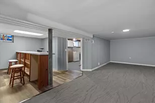 6536 W Burdick Ave, Milwaukee, WI 53219 - Photo 20