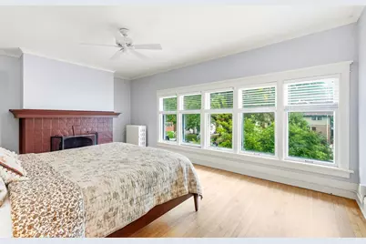 3007 N Farwell Ave, Milwaukee, WI 53211 - Photo 24