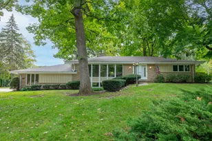 18175 Redvere Dr, Brookfield, WI 53045 - Photo 2