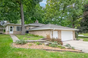 18175 Redvere Dr, Brookfield, WI 53045 - Photo 34