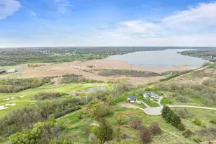 W4542 Lakeview Glen Dr, Geneva, WI 53147 - Photo 8