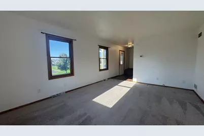 N93W27616  Quail Hollow Ct, Lisbon, WI 53029 - Photo 6