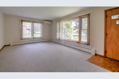 151  Fillmore St, Fredonia, WI 53021 - Photo 6