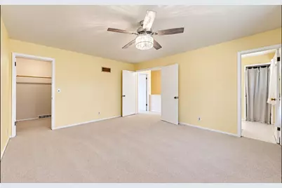 11145 N Riverland Ct, Mequon, WI 53092 - Photo 20