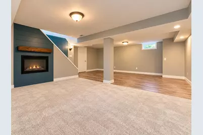 8401 S 36th St, Franklin, WI 53132 - Photo 30