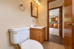 8401 S 36th St, Franklin, WI 53132 - Photo 26