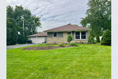 8401 S 36th St, Franklin, WI 53132 - Photo 38