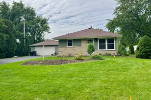 8401 S 36th St, Franklin, WI 53132 - Photo 38