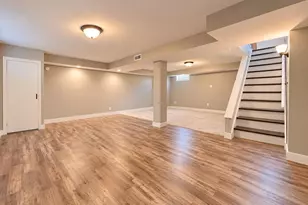 8401 S 36th St, Franklin, WI 53132 - Photo 32
