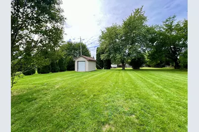 8401 S 36th St, Franklin, WI 53132 - Photo 34