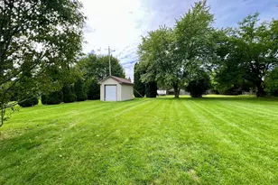 8401 S 36th St, Franklin, WI 53132 - Photo 34