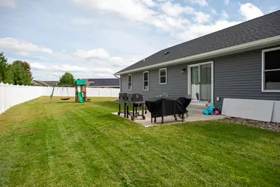2332  Hanson Pl, Sparta, WI 54656 - Photo 6