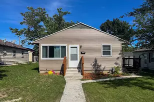 8208 W Keefe Ave, Milwaukee, WI 53222 - Photo 2