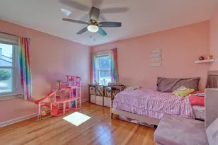 12616 W Park Ave, New Berlin, WI 53151 - Photo 10