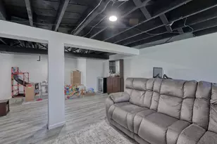 12616 W Park Ave, New Berlin, WI 53151 - Photo 26