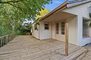 9015 N Iroquois Rd, Bayside, WI 53217 - Photo 30