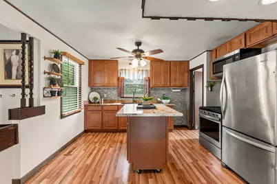 822 S 56th St, West Allis, WI 53214 - Photo 8