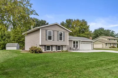 W208S10489  Karen Ct, Muskego, WI 53150 - Photo 16