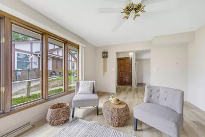 5309  Somerset Ln, Greenfield, WI 53221 - Photo 16