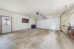 5309 Somerset Ln, Greenfield, WI 53221 - Photo 36