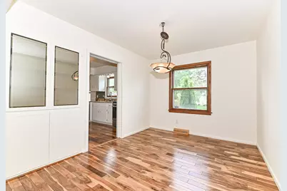 4930  Saxony Ln, Greendale, WI 53129 - Photo 8