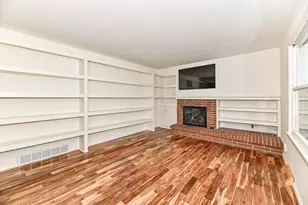 4930 Saxony Ln, Greendale, WI 53129 - Photo 28