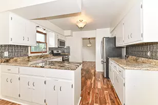 4930 Saxony Ln, Greendale, WI 53129 - Photo 18