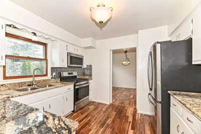 4930  Saxony Ln, Greendale, WI 53129 - Photo 16