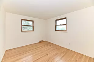 4930 Saxony Ln, Greendale, WI 53129 - Photo 32