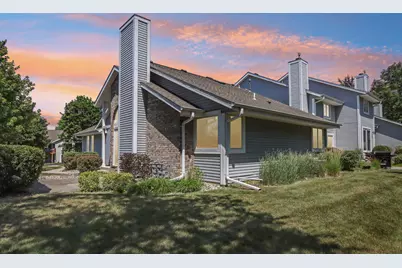101 E Sutton Pl #A, Waukesha, WI 53188 - Photo 4