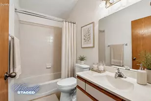 101 E Sutton Pl, Waukesha, WI 53188 - Photo 32