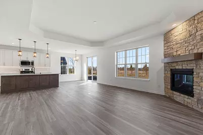 W251N2399  Valleyview Cir, Pewaukee, WI 53072 - Photo 10