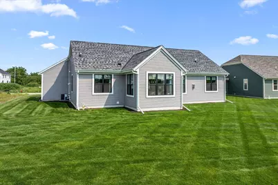 W251N2413  Valleyview Cir, Pewaukee, WI 53072 - Photo 28