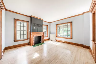 1574 S 79th St, West Allis, WI 53214 - Photo 10