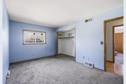 1336 S 92nd St, West Allis, WI 53214 - Photo 22