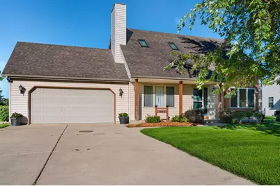 1142  Mulberry Ln, Racine, WI 53182 - Photo 2