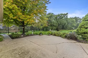 S77W22250 Eleanor St, Vernon, WI 53150 - Photo 34