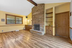 S77W22250 Eleanor St, Vernon, WI 53150 - Photo 4