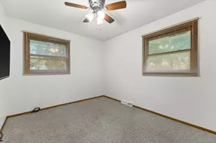 S77W22250 Eleanor St, Vernon, WI 53150 - Photo 16