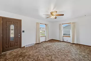 6165 S Elaine Ave, Cudahy, WI 53110 - Photo 4