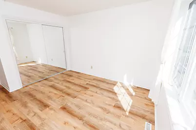 1112 E Lyon St #1112, Milwaukee, WI 53202 - Photo 20