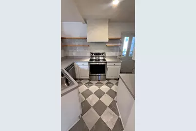1112 E Lyon St #1112, Milwaukee, WI 53202 - Photo 10