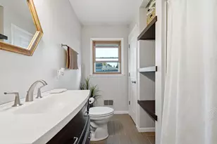 N85W15153 Mac Arthur Dr, Menomonee Falls, WI 53051 - Photo 18