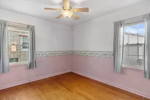10533 W Everett Cir, West Allis, WI 53214 - Photo 12