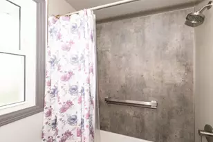 8046 W Imperial Dr, Franklin, WI 53132 - Photo 32